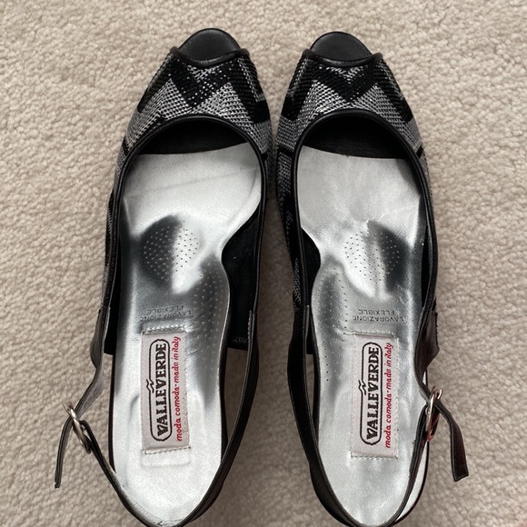 Vintage Black Rhinestone Heal - Picture 4 of 7